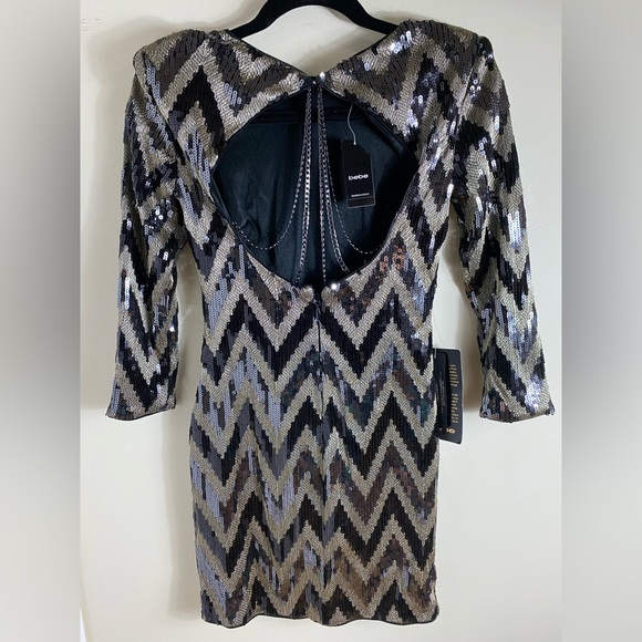 BEBE ZIGZAG SEQUIN DRESS W/CHAIN BK - Picture 2 of 7
